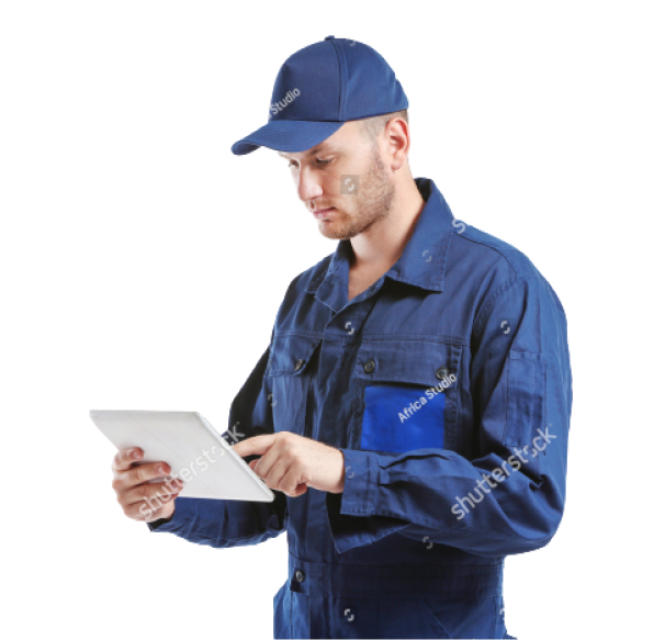 Technicien autossimo utilisant une tablette